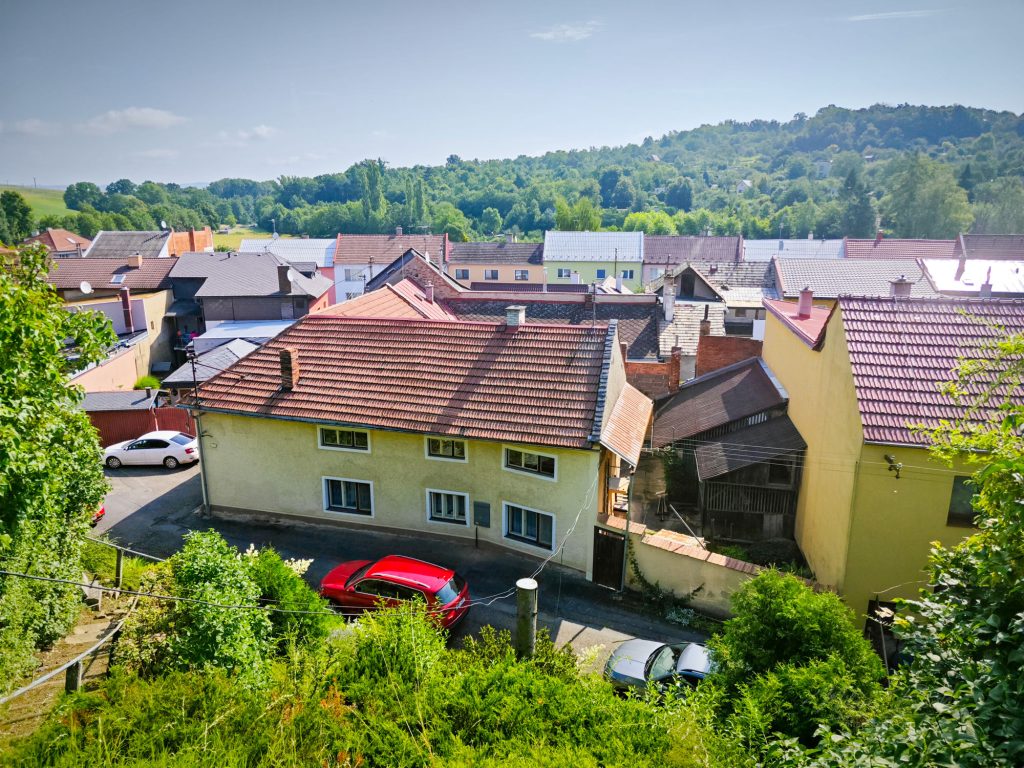 Rodinný dům ve Velkém Týnci z ptačí perspektivy